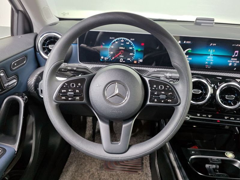 2019 Mercedes-Benz A-Class A220 Hatchback photo 13