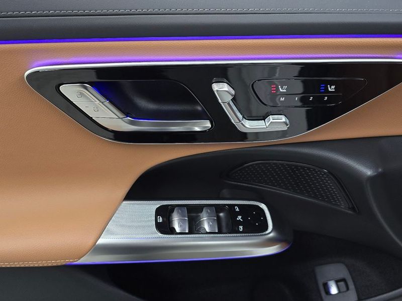 2026 Mercedes-Benz E-Class E200 Avantgarde photo 19