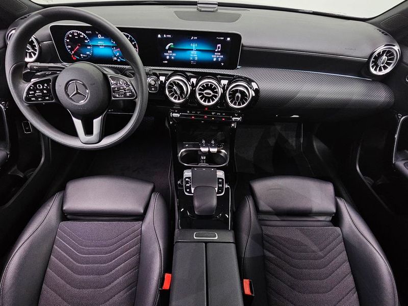 2020 Mercedes-Benz A-Class A220 Sedan photo 7