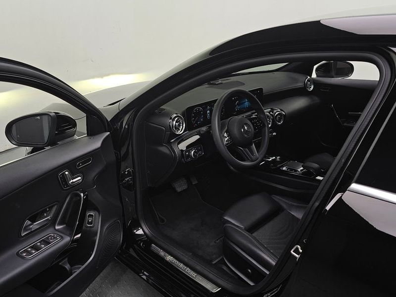 2020 Mercedes-Benz A-Class A220 Sedan photo 10
