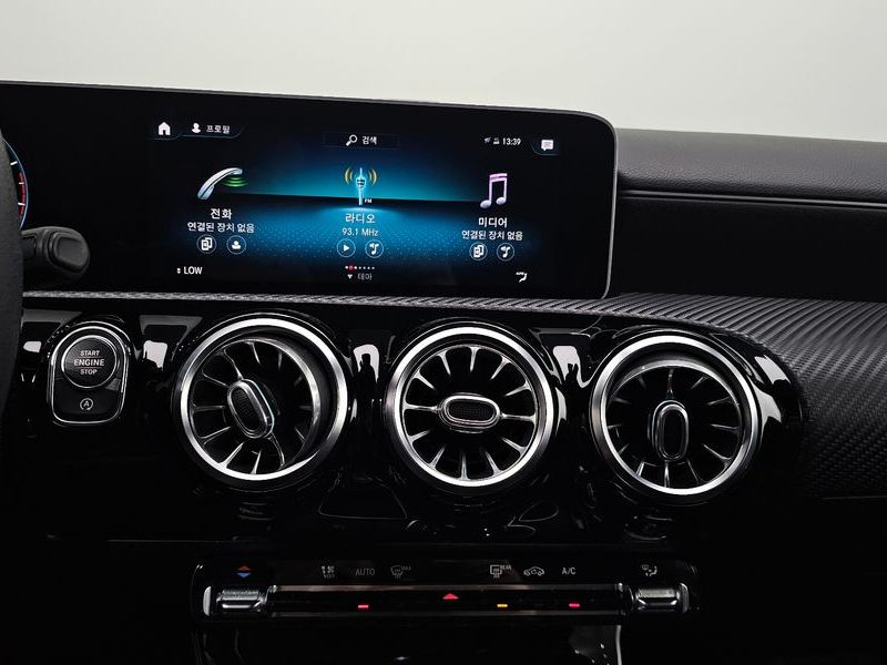 2020 Mercedes-Benz A-Class A220 Sedan photo 13
