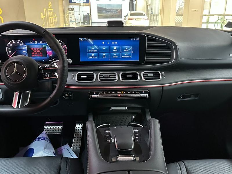 2025 Mercedes-Benz E-Class GLE450 4MATIC Coupe photo 7