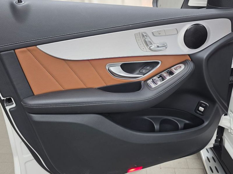2022 Mercedes-Benz C-Class GLC220 d 4MATIC Coupe photo 24
