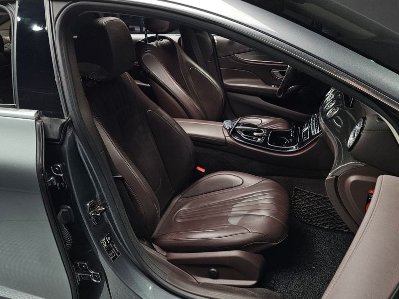 2019 Mercedes-Benz S-Class CLS300d AMG Line photo 11