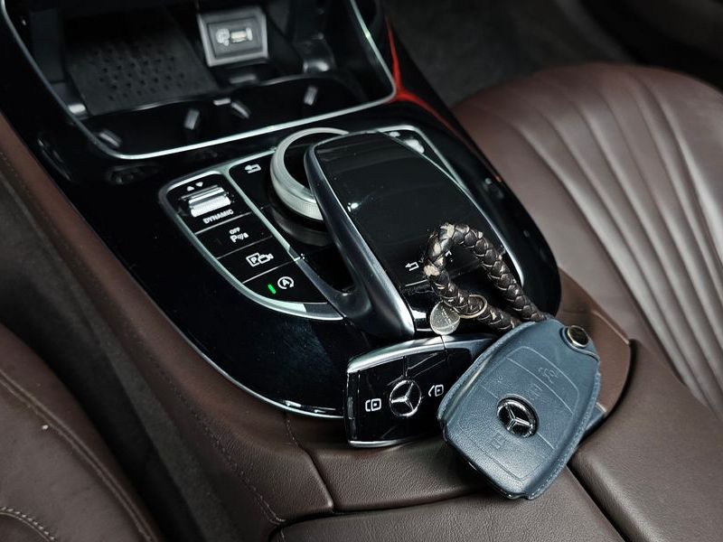 2019 Mercedes-Benz S-Class CLS300d AMG Line photo 18