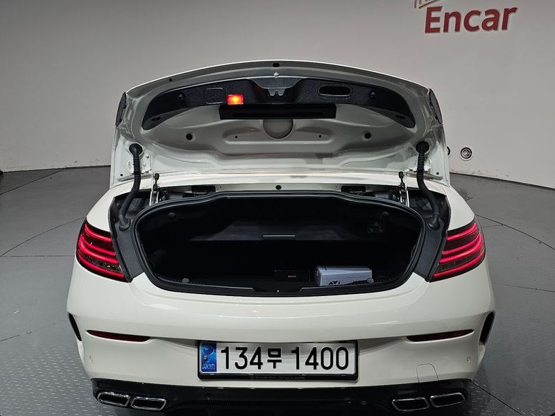 2017 Mercedes-Benz C-Class C63 AMG Cabriolet photo 20