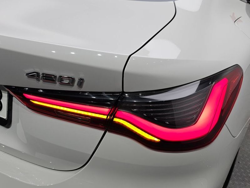 2021 BMW 4 Series 420i M Sport Coupe photo 23