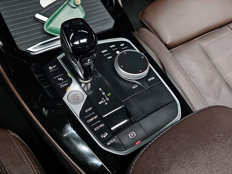 2023 BMW X4 xDrive20i M Sport photo 9