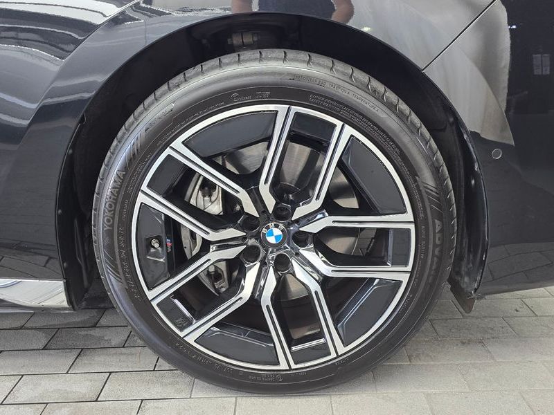 2025 BMW 7 Series 740i xDrive M Sport photo 21