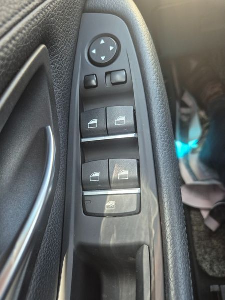 2013 BMW 5 Series 528i xDrive photo 11
