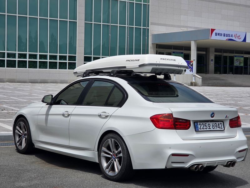 2012 BMW 3 Series 320d photo 13
