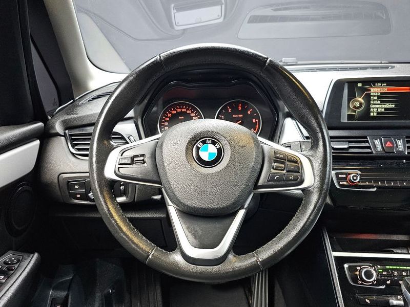 2016 BMW 2 Series Joy photo 12