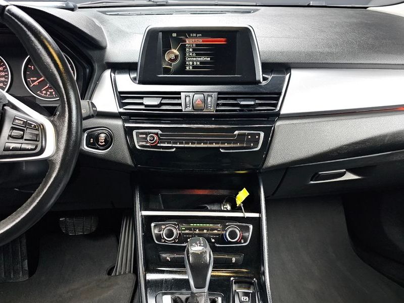 2016 BMW 2 Series Joy photo 13