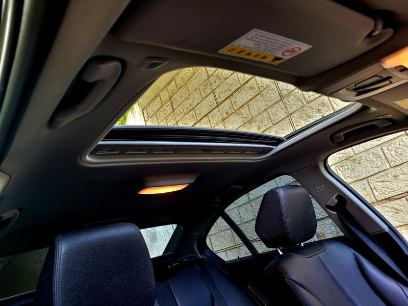 2014 BMW 3 Series 320d photo 11