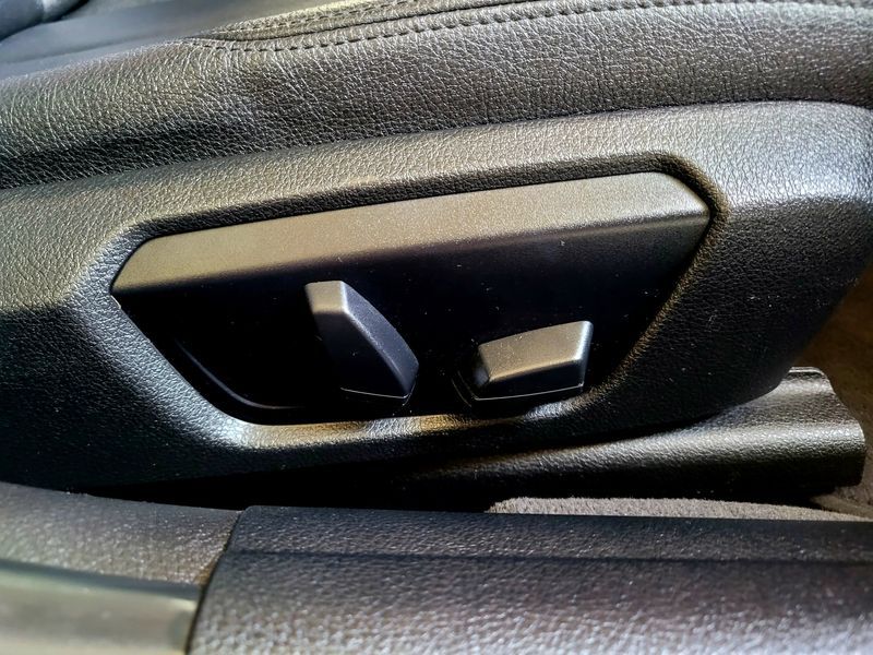 2014 BMW 3 Series 320d photo 16