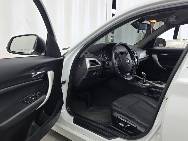 2017 BMW 1 Series 118d JOY 5DOOR photo 10