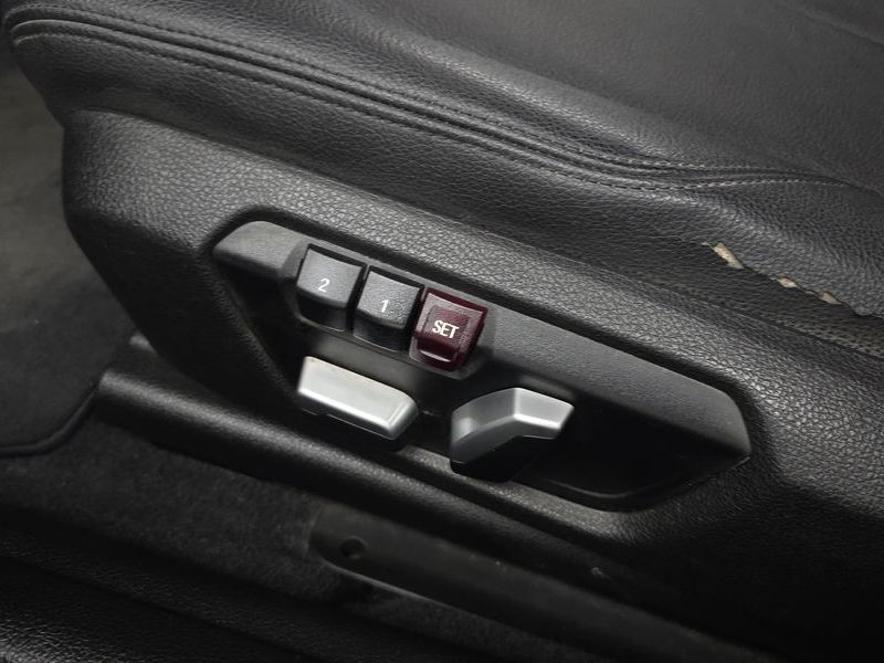 2017 BMW 1 Series 118d JOY 5DOOR photo 17