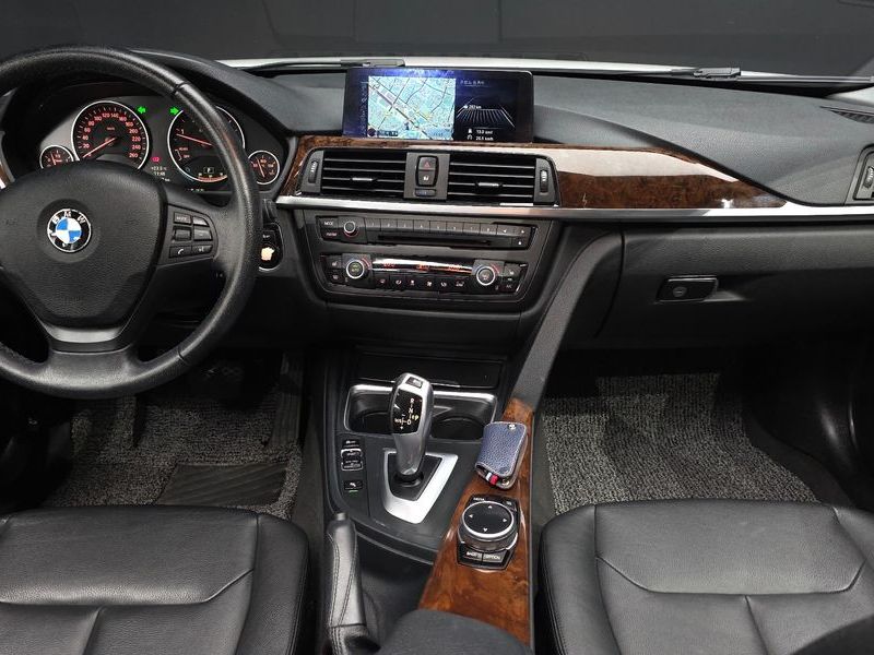 2014 BMW 3 Series 320d xDrive photo 7