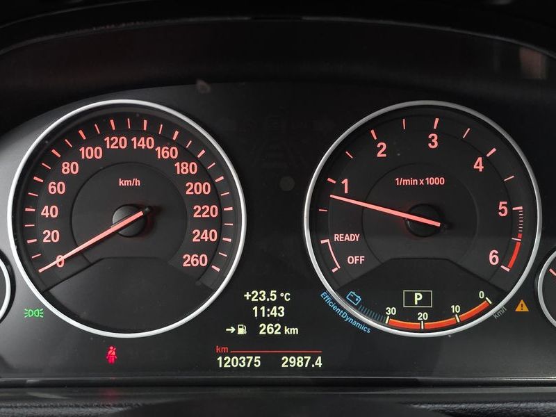 2014 BMW 3 Series 320d xDrive photo 8