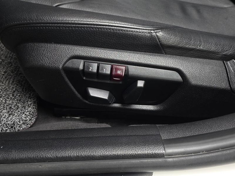 2014 BMW 3 Series 320d xDrive photo 21