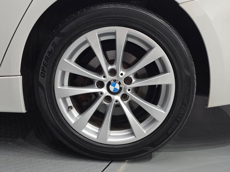 2014 BMW 3 Series 320d xDrive photo 22