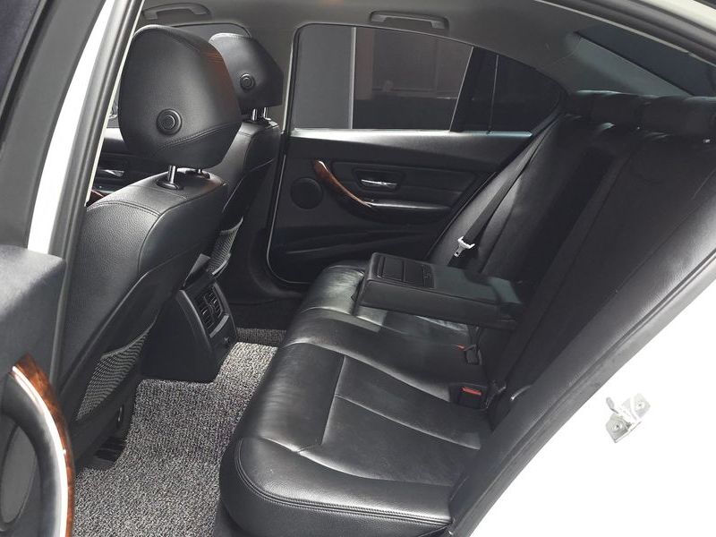 2014 BMW 3 Series 320d xDrive photo 27
