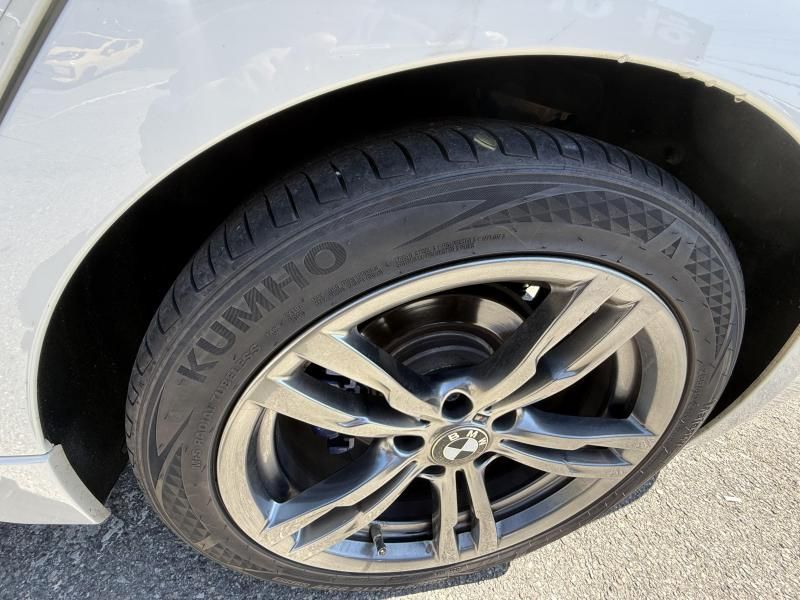 2013 BMW 3 Series 320i Sport photo 20