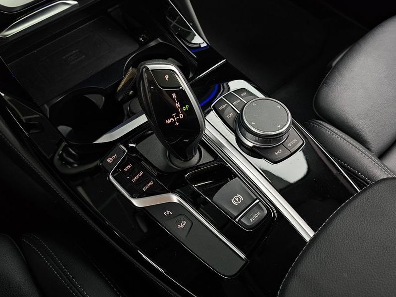 2020 BMW X4 xDrive20i xLine photo 9