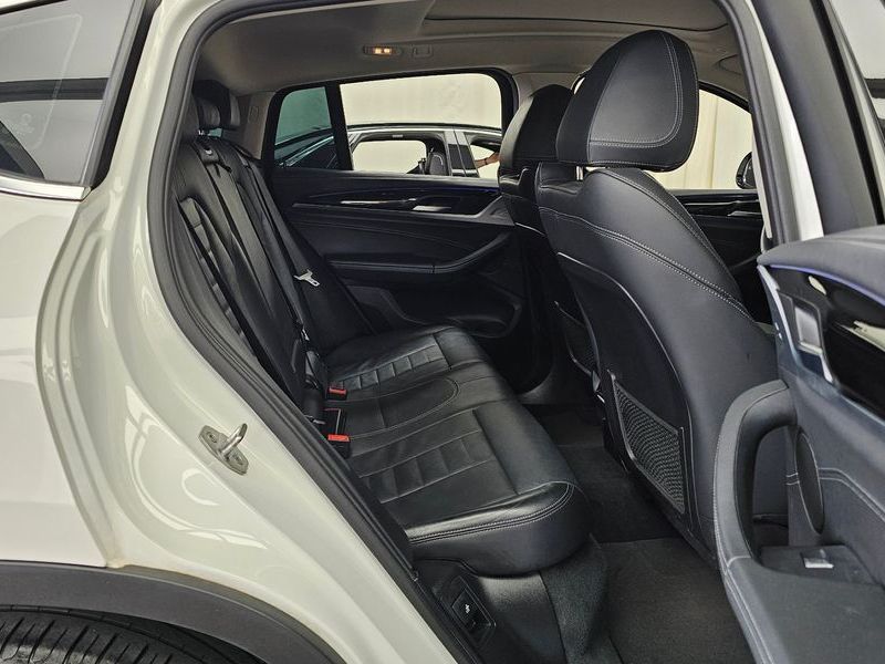 2020 BMW X4 xDrive20i xLine photo 12