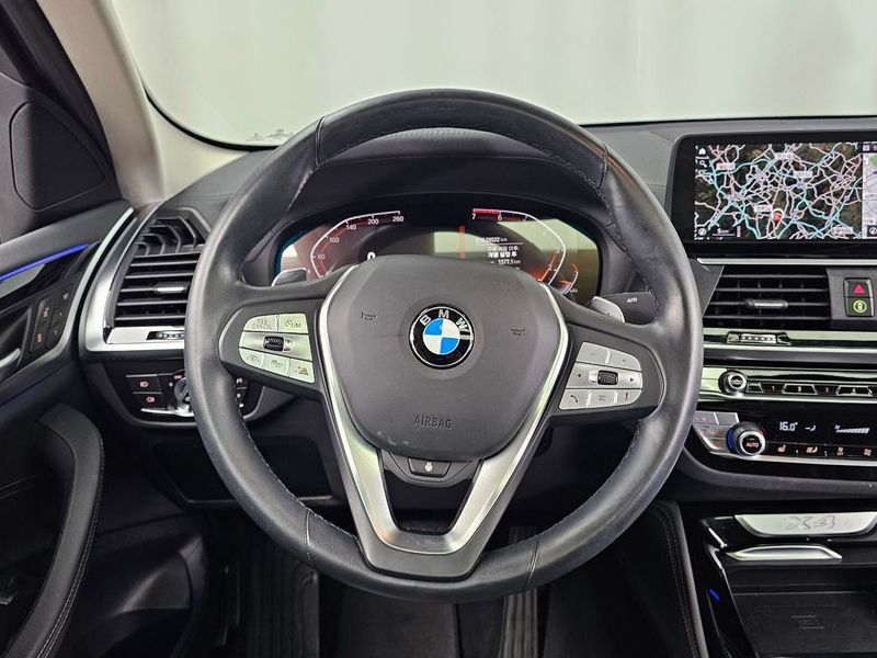 2020 BMW X4 xDrive20i xLine photo 13
