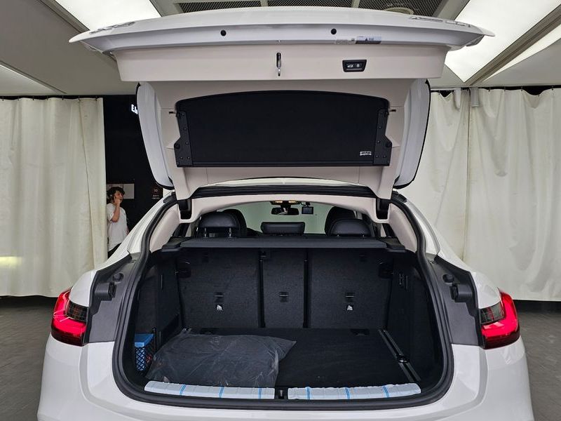 2020 BMW X4 xDrive20i xLine photo 20
