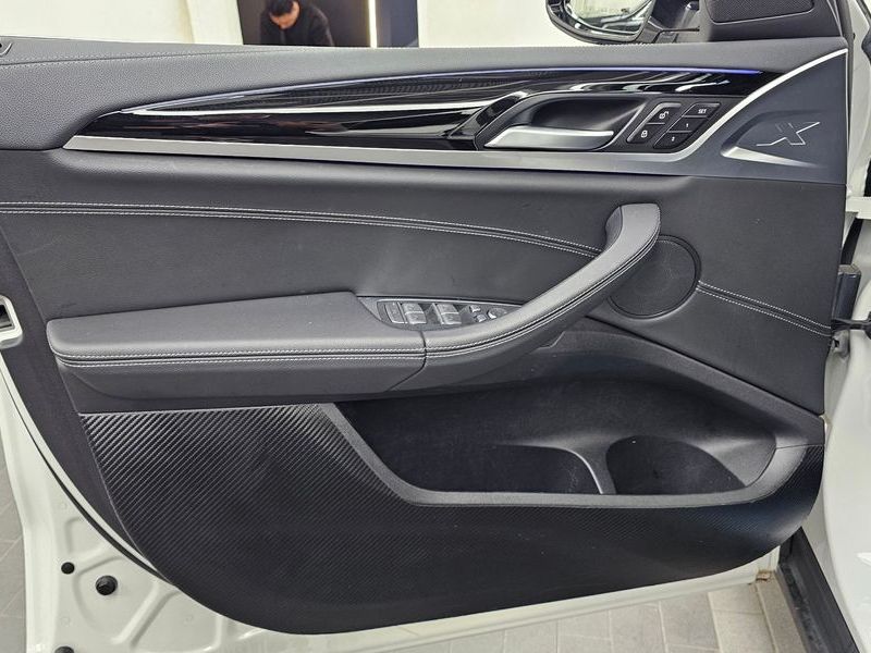 2020 BMW X4 xDrive20i xLine photo 24