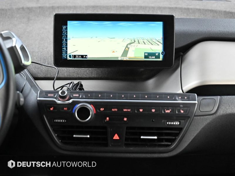 2015 BMW i3 LUX photo 14