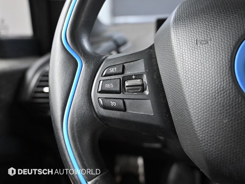 2015 BMW i3 LUX photo 18