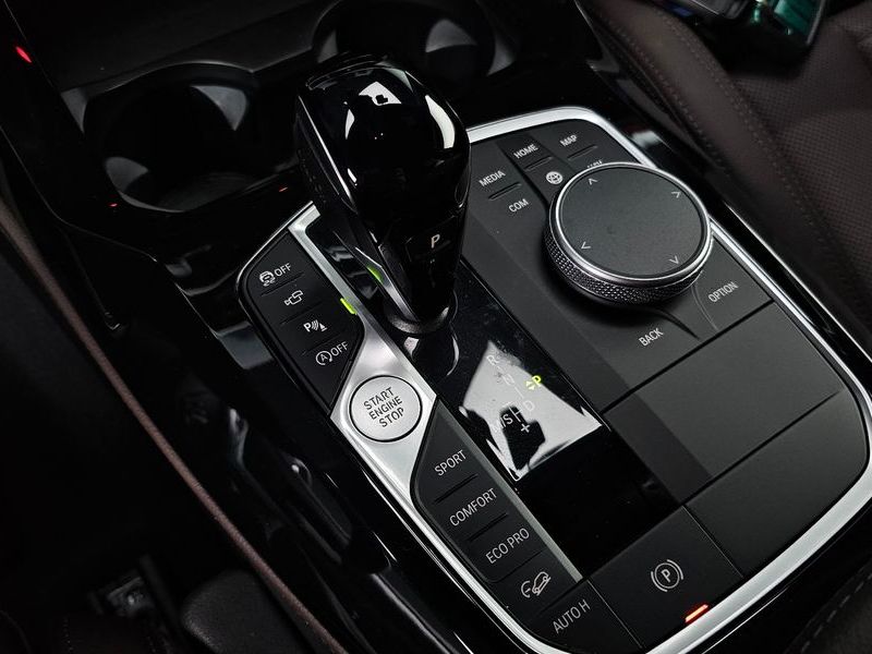 2025 BMW X4 xDrive20i M Sport Pro Special Edition photo 9