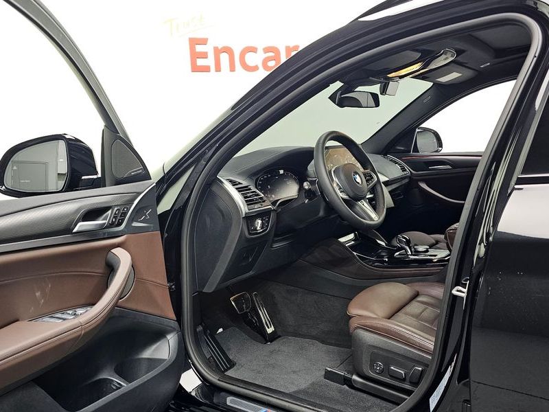 2025 BMW X4 xDrive20i M Sport Pro Special Edition photo 10