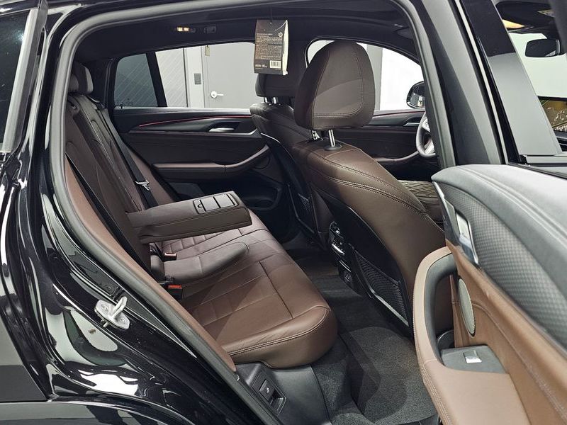 2025 BMW X4 xDrive20i M Sport Pro Special Edition photo 11