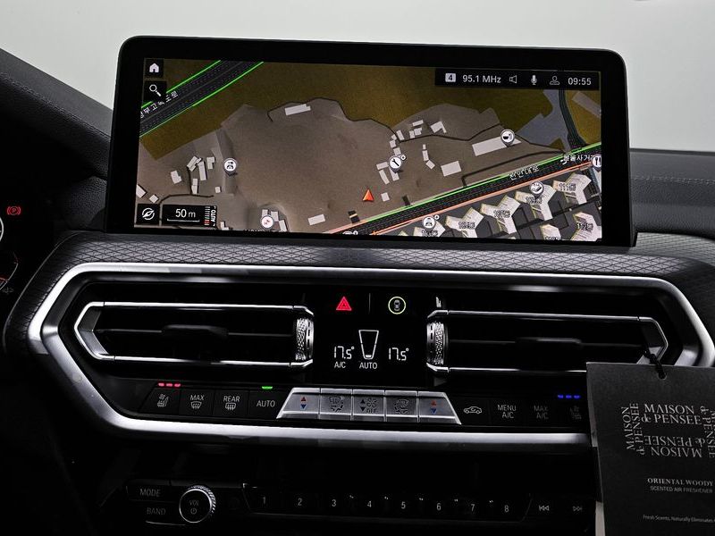 2025 BMW X4 xDrive20i M Sport Pro Special Edition photo 13