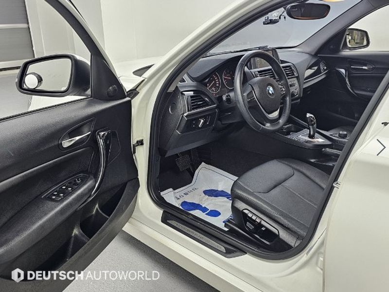 2014 BMW 1 Series 118d Urban Pack1 5Dr photo 11