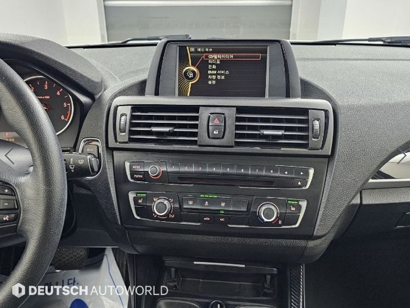 2014 BMW 1 Series 118d Urban Pack1 5Dr photo 14
