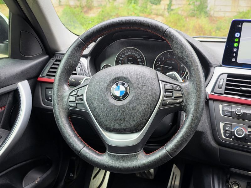2014 BMW 3 Series 328i Sport photo 9