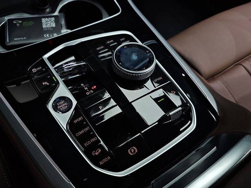 2026 BMW X5 xDrive 40d M Sport Pro photo 9