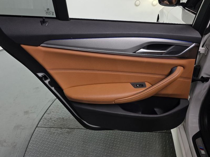 2017 BMW 5 Series 530i M Sport Package photo 25