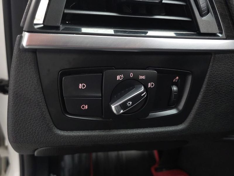 2015 BMW 3 Series 320d xDrive photo 20