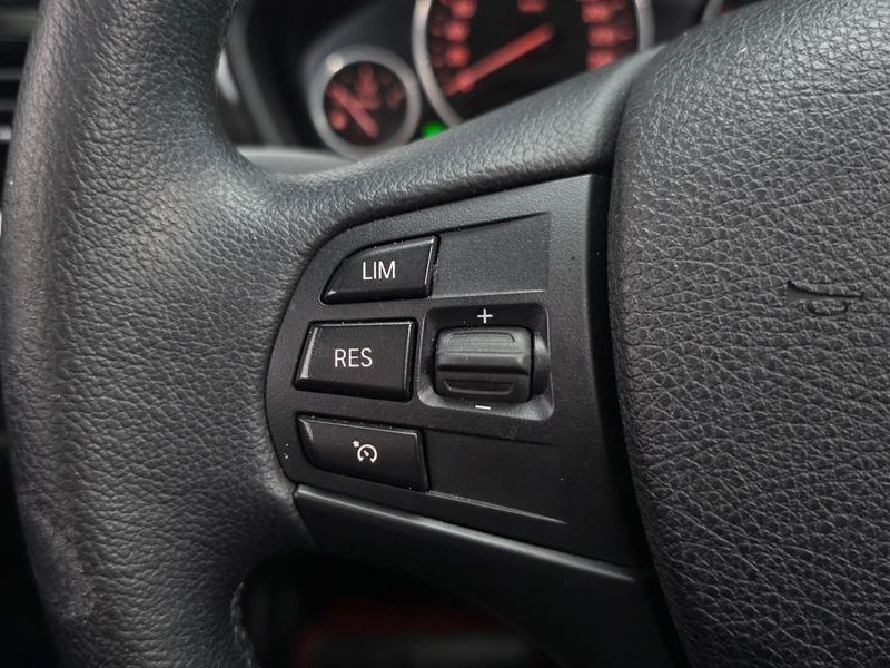 2015 BMW 3 Series 320d xDrive photo 19