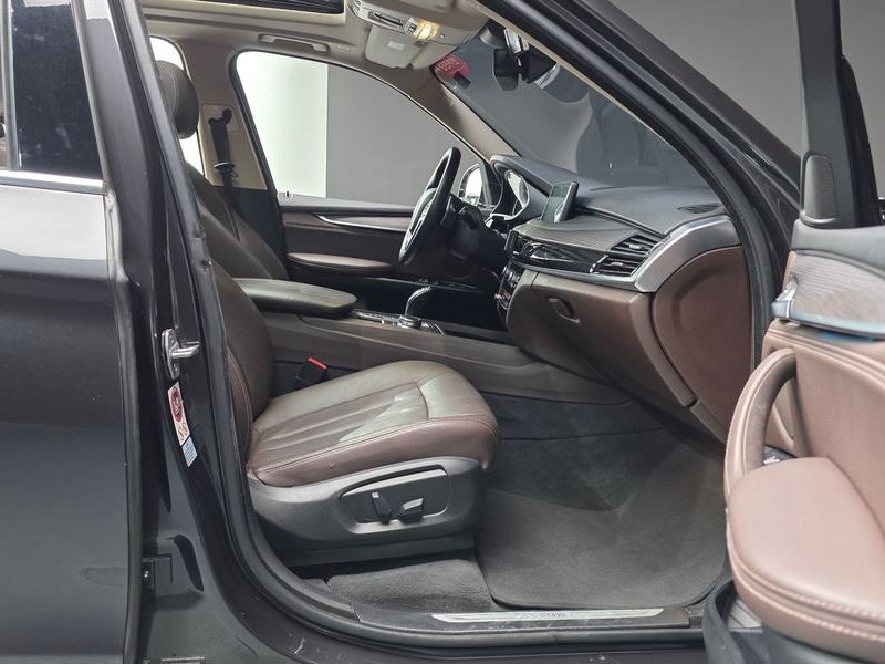 2017 BMW X5 xDrive 30d photo 11