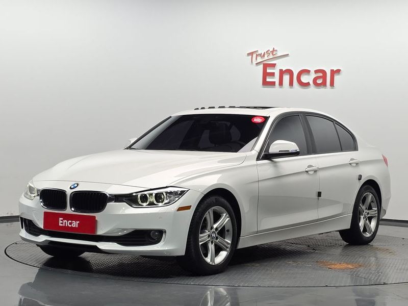2013 BMW 3 Series 320d photo 1