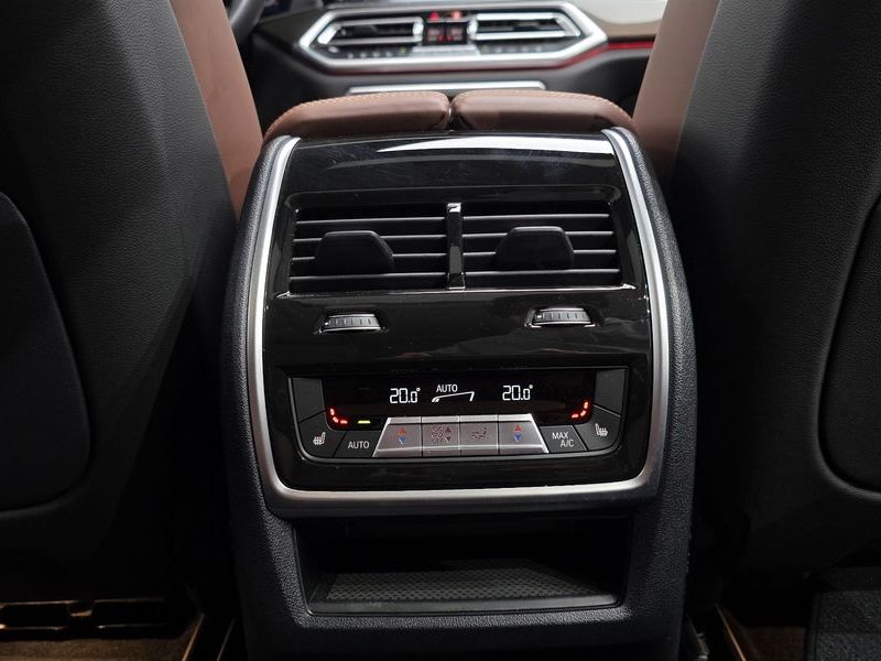 2022 BMW X5 xDrive 40i xLine photo 19
