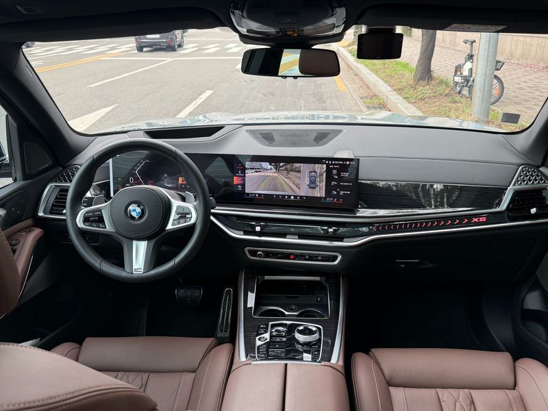 2026 BMW X5 xDrive 30d M Sport photo 7