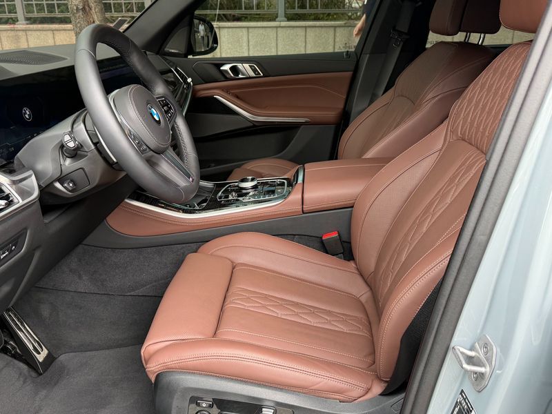 2026 BMW X5 xDrive 30d M Sport photo 12